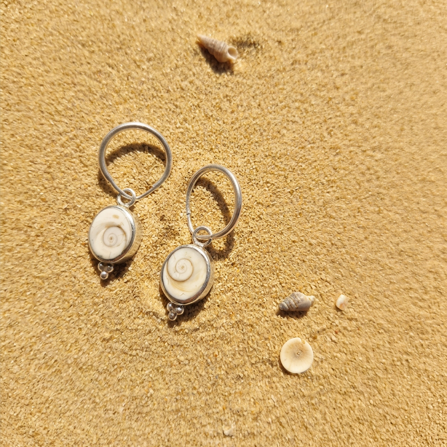 Operculum Hoops